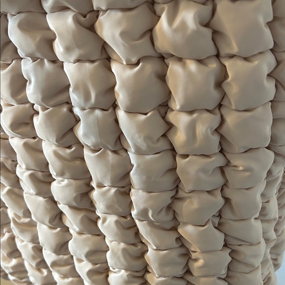 A New Day Cream Quilted Tote Bag - Picture 3 of 8